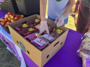 Providing produce to neighbors